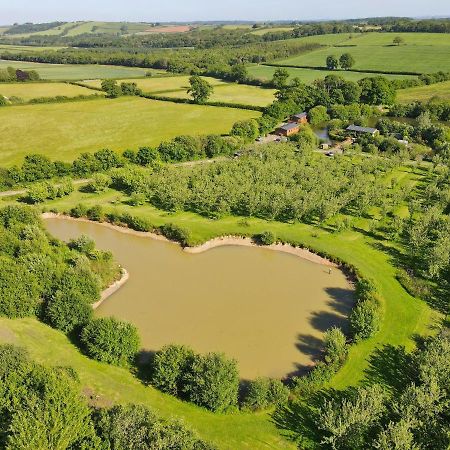 Braeburn Lodge Winkleigh Buitenkant foto