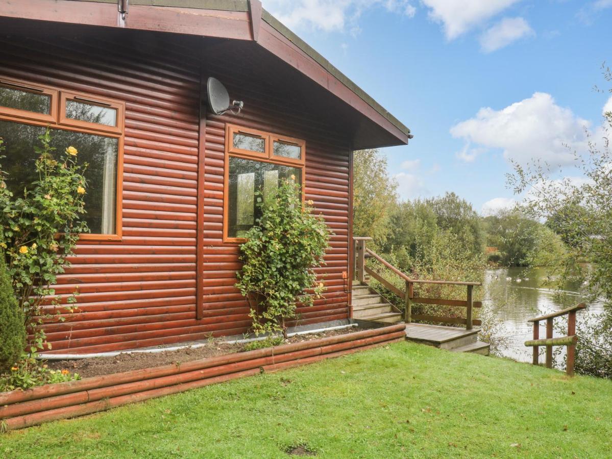 Braeburn Lodge Winkleigh Buitenkant foto
